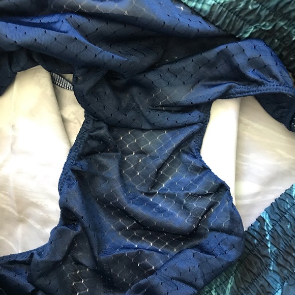 NWT Adidas Men's Shorts XL 5" - Picture 4 of 5